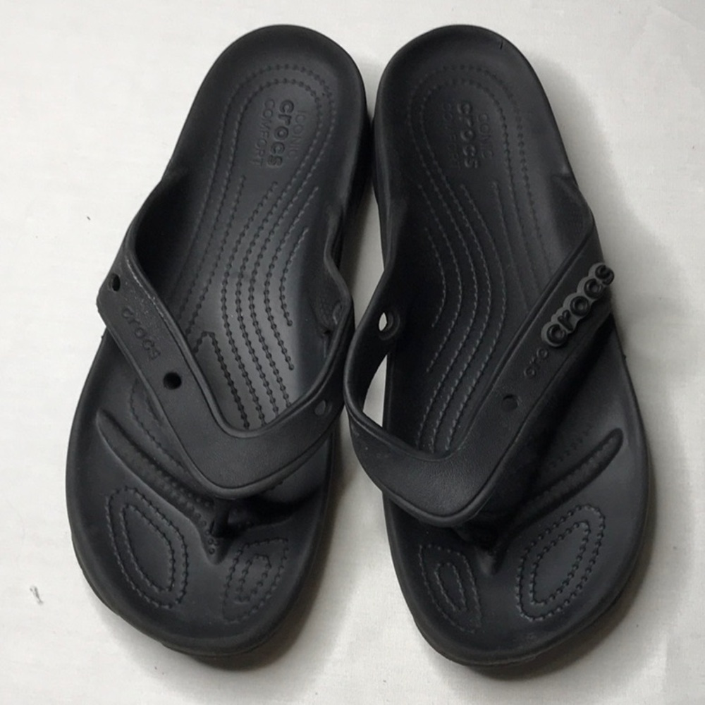 CROCS Black Flip Flops with Textured Footbed and Slip-On Design M9/W11